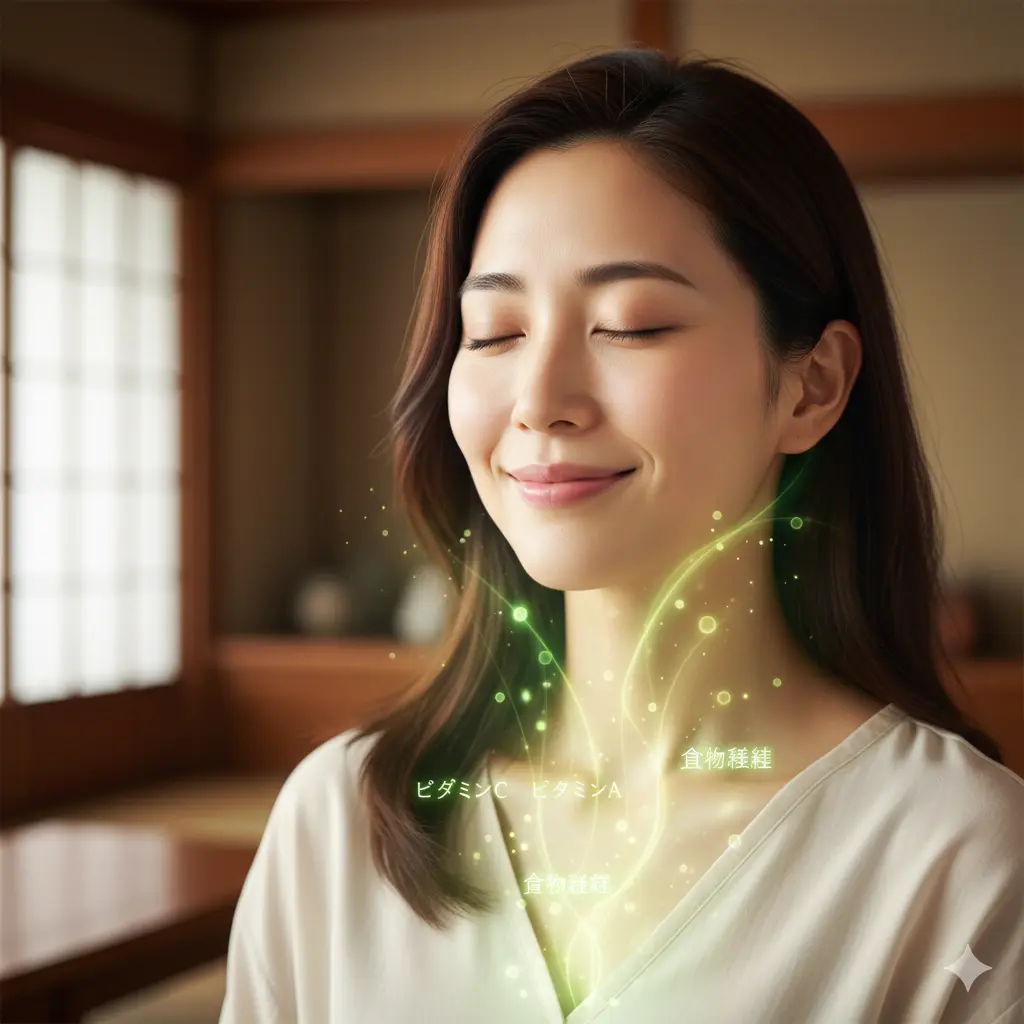 穏やかな表情で目を閉じ、抹茶を飲んで内側から美しくなる様子をイメージさせるアジア人女性。体の中から光り輝く美肌効果を表現している。